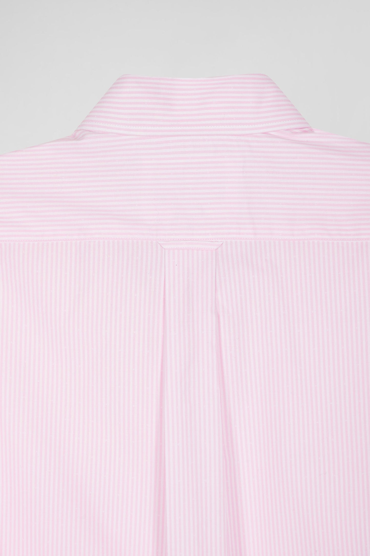 Chemise en coton jacquard rayé rose coupe Regular - Image 9