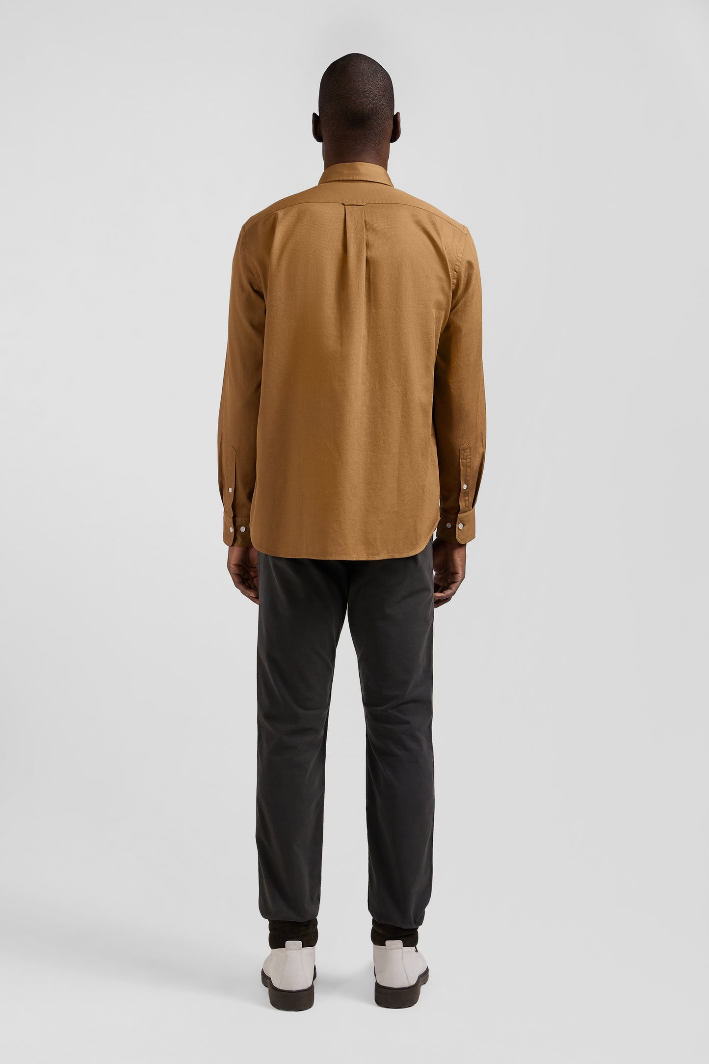 Plain hazelnut cotton piqué shirt Regular fit