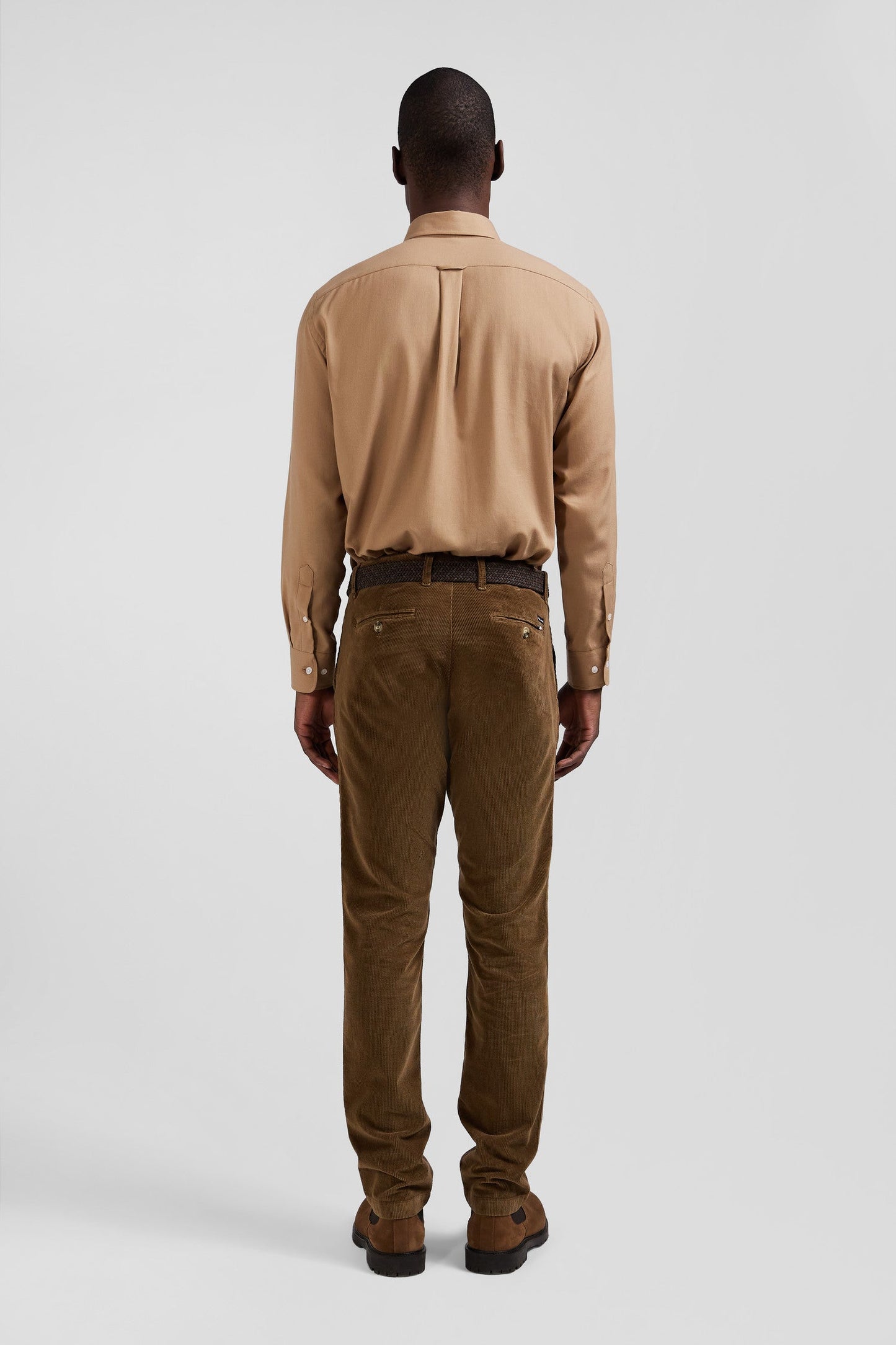 Chemise en twill de coton et cachemire camel coupe Regular - Image 7