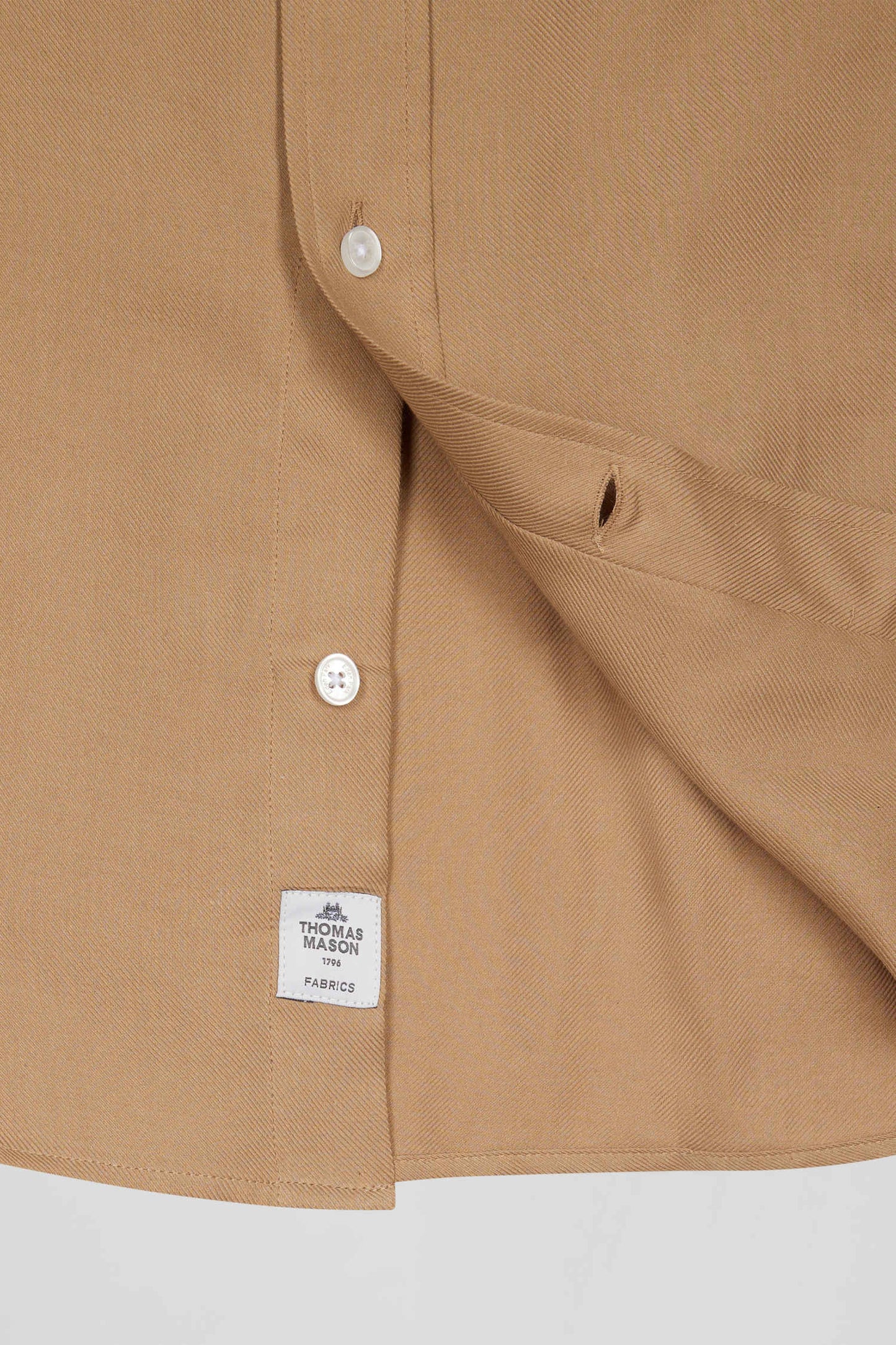 Chemise en twill de coton et cachemire camel coupe Regular - Image 9