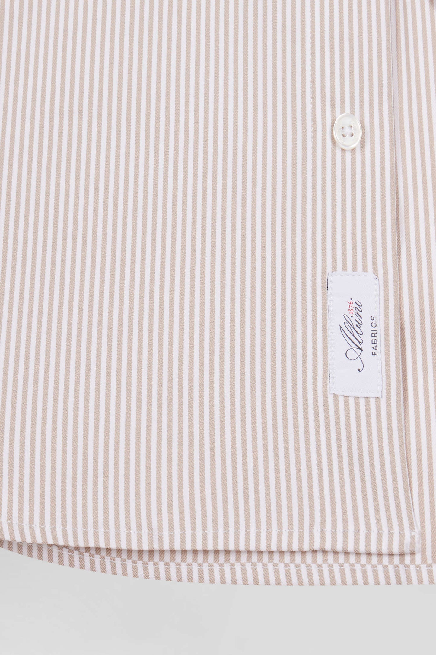 Chemise en popeline de coton beige à rayures bâton coupe Regular - Image 11