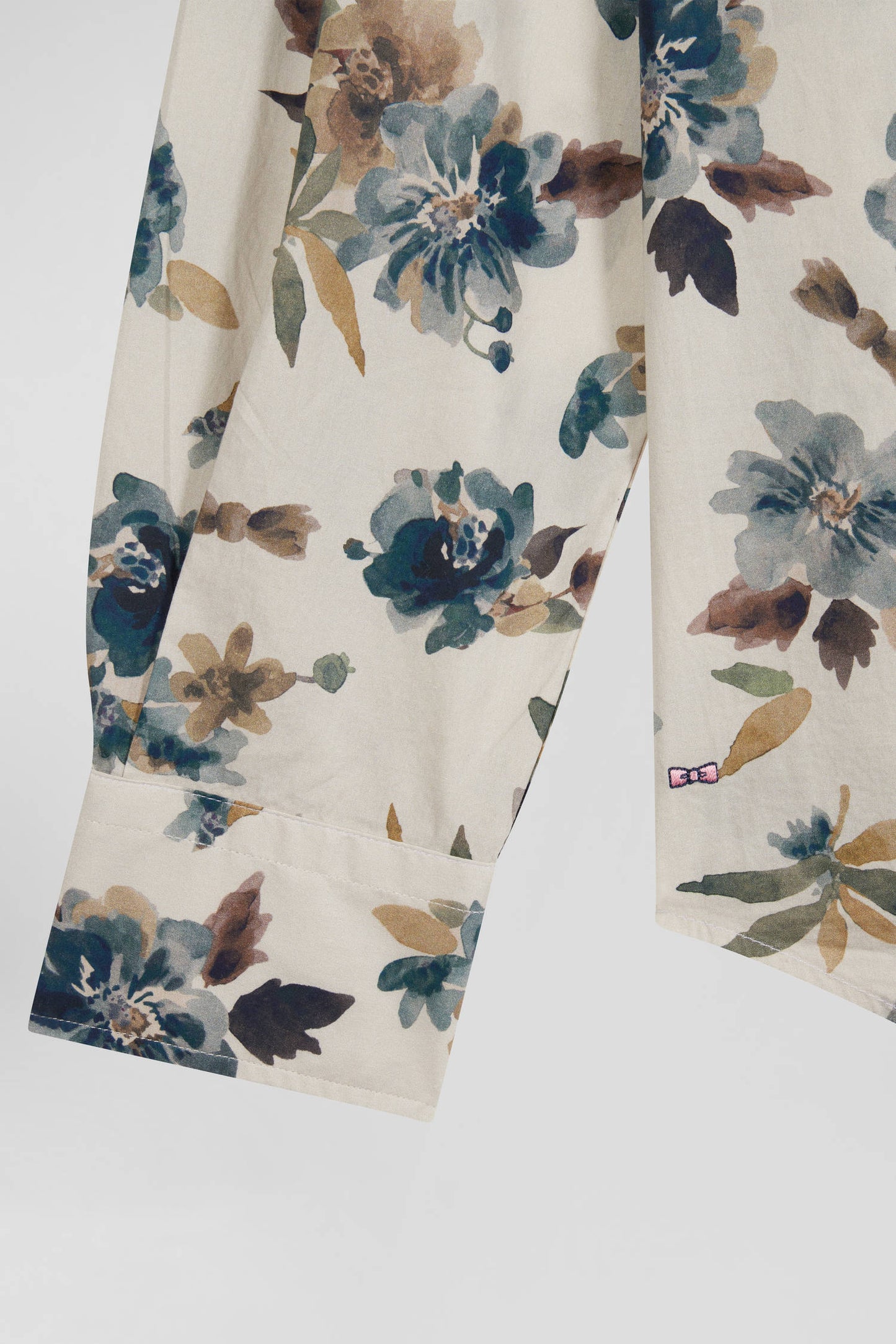 Slim beige floral print cotton shirt