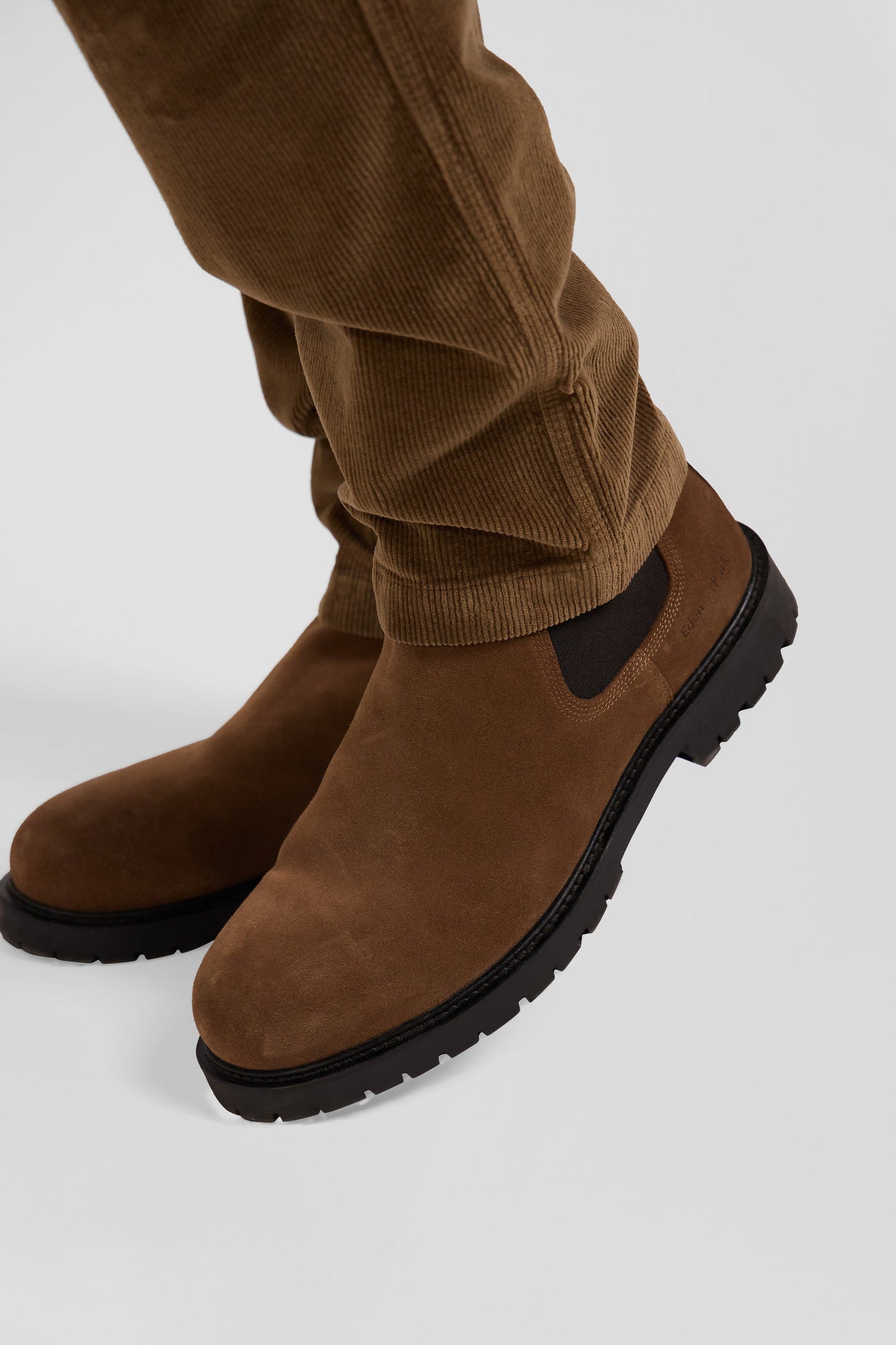 Chelsea boots en cuir de vachette marron - Image 2