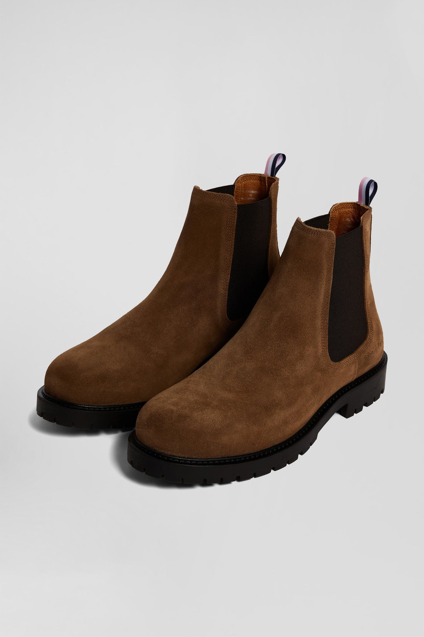 Chelsea boots en cuir marron à semelle crantée - Image 2