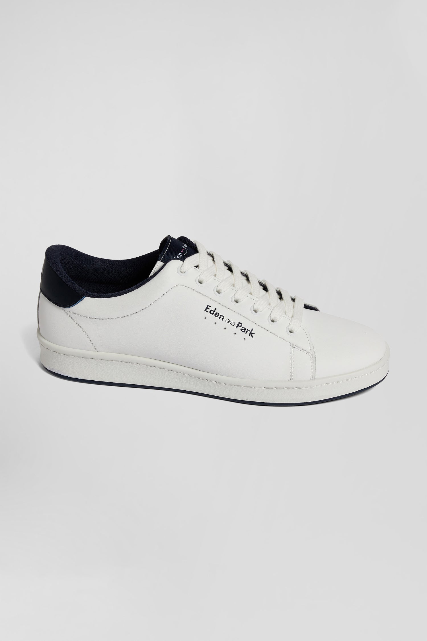 Baskets basses en cuir blanc