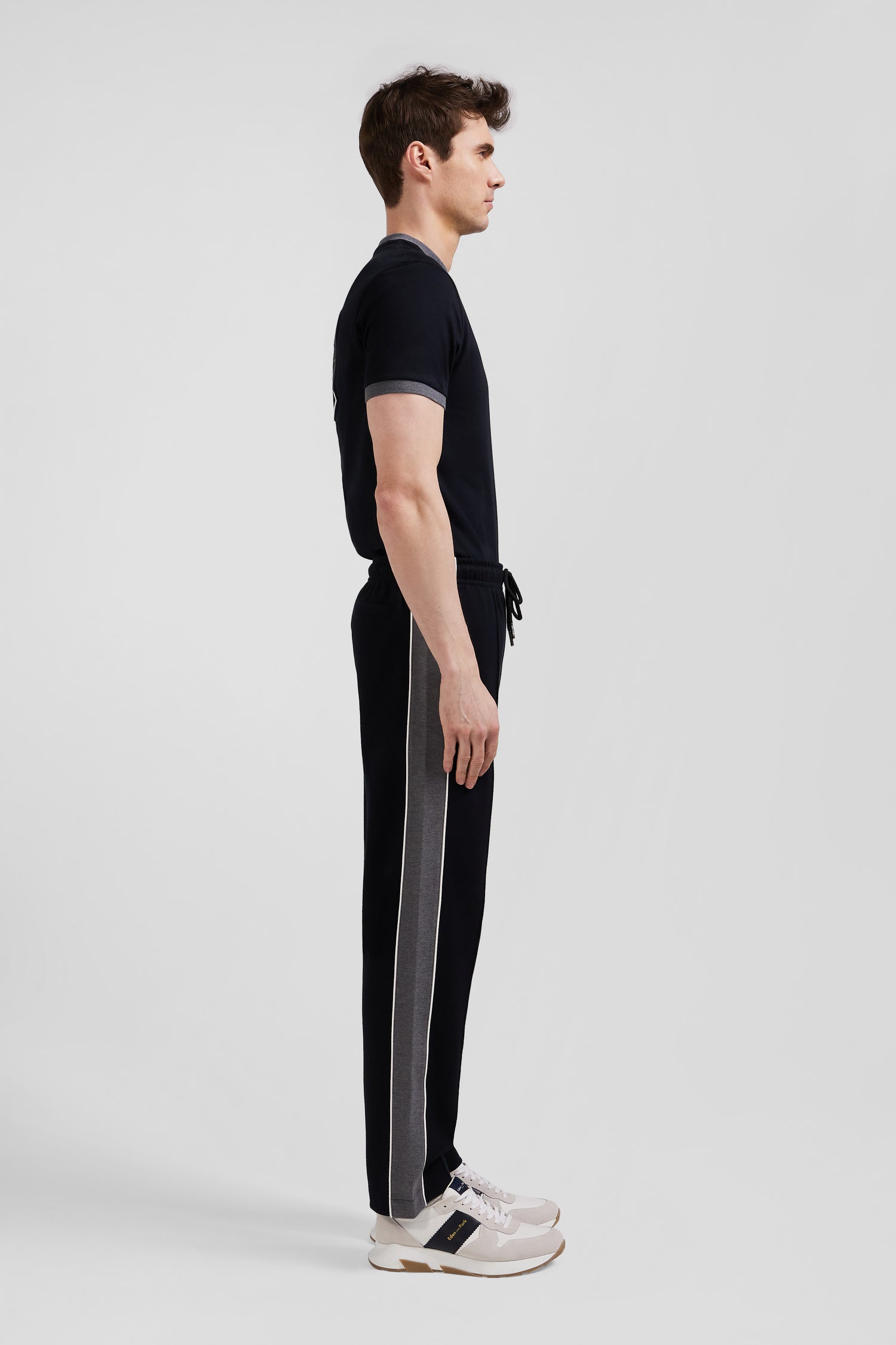 Pantalon jogging en coton mélangé noir coupe Regular passepoil jambes