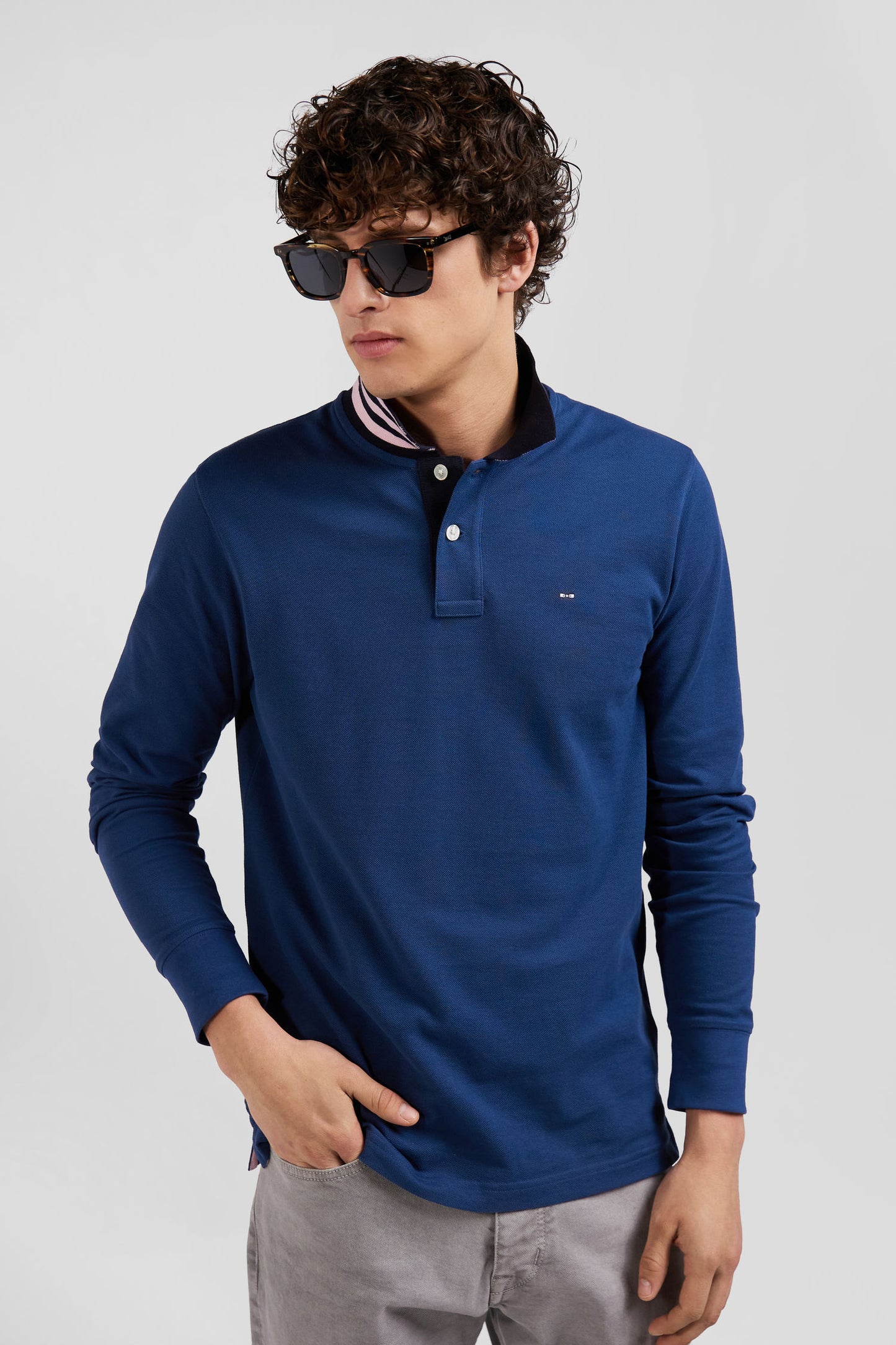 Regular dark blue long-sleeved cotton piqué polo shirt with striped collar