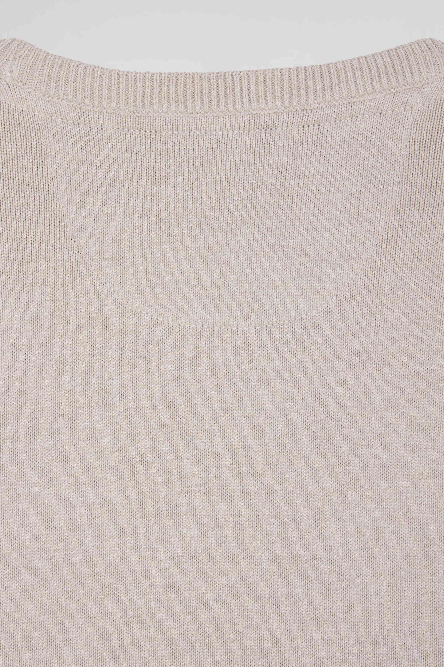 Pull col rond en laine et coton beige coupe Regular - Image 10