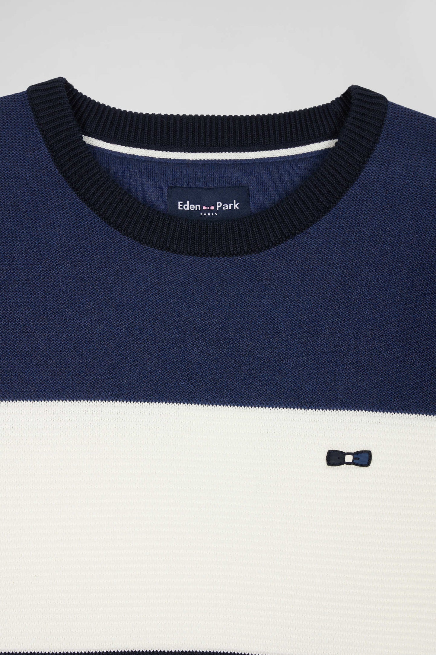 Pull col rond en coton bleu marine et bleu à jeux de maille coupe Regular - Image 8