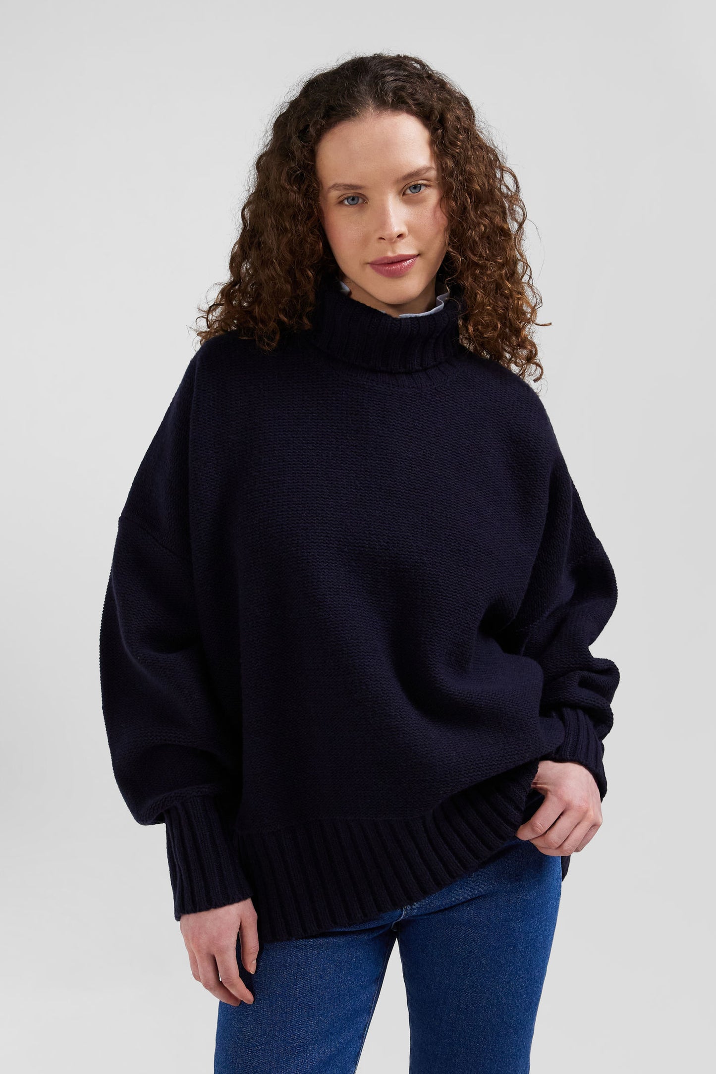 Oversize navy blue wool blend turtleneck jumper