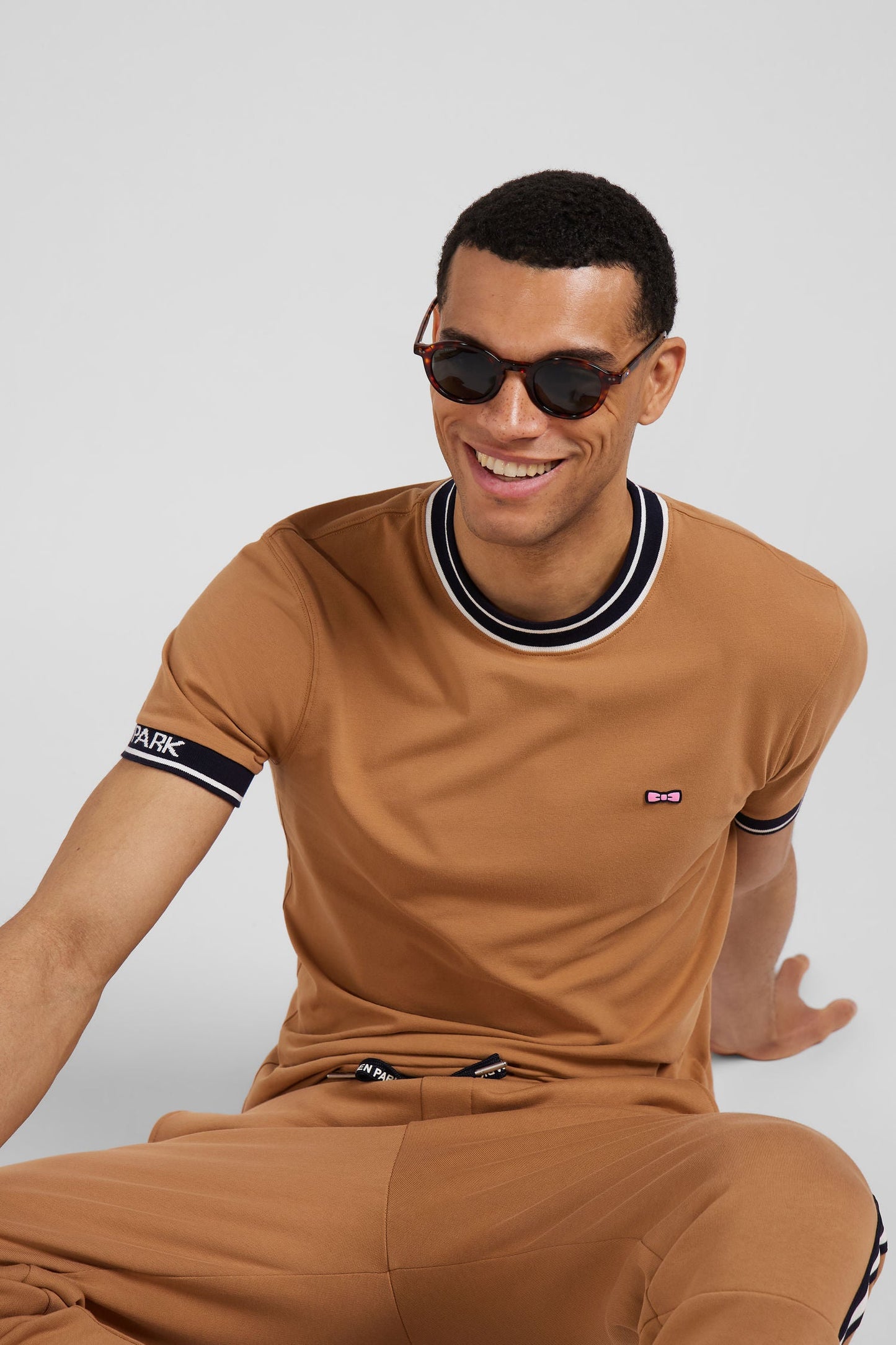 T-shirt manches courtes en coton camel coupe Slim bords-côtes Eden Park - Image 3