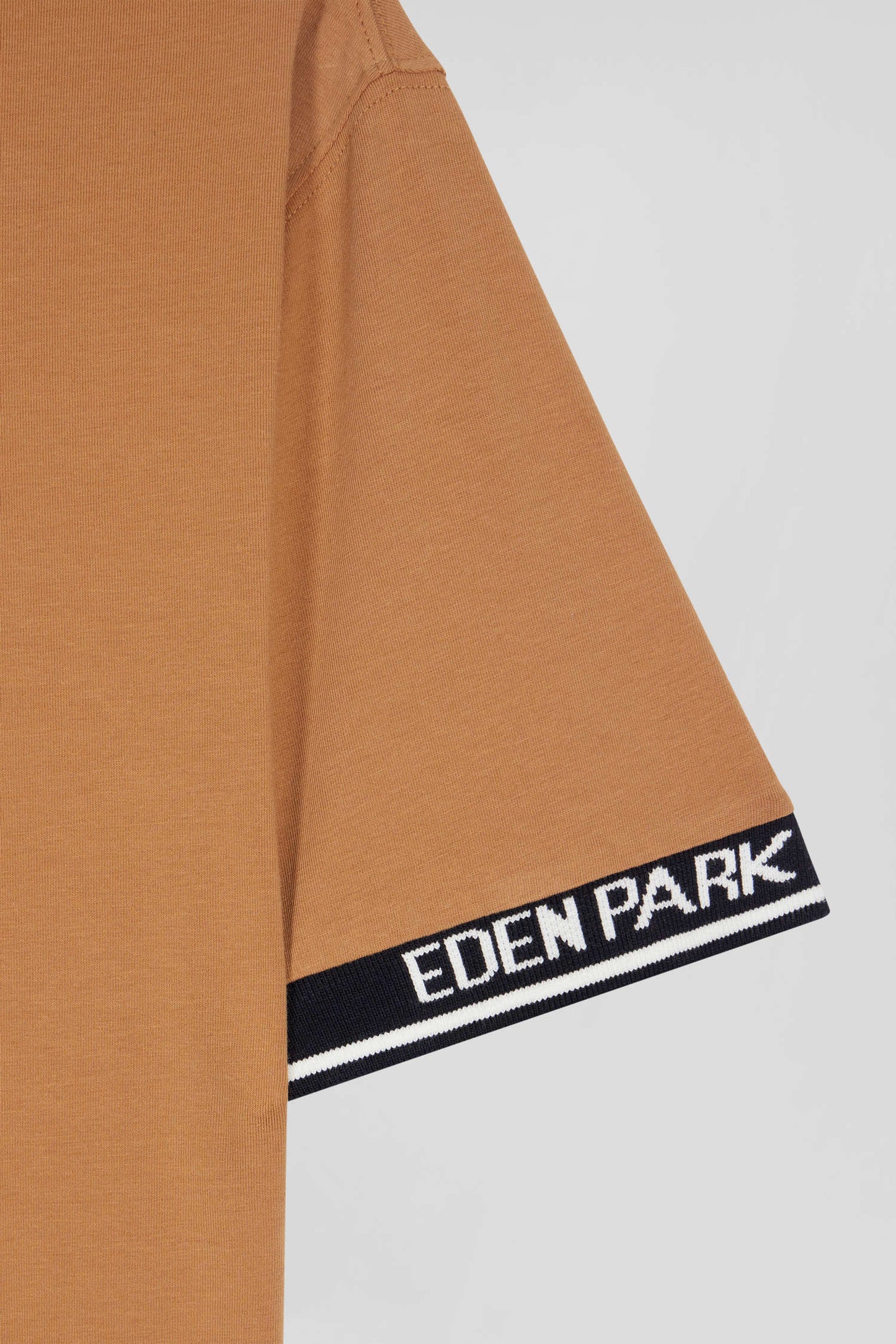 T-shirt manches courtes en coton camel coupe Slim bords-côtes Eden Park - Image 9