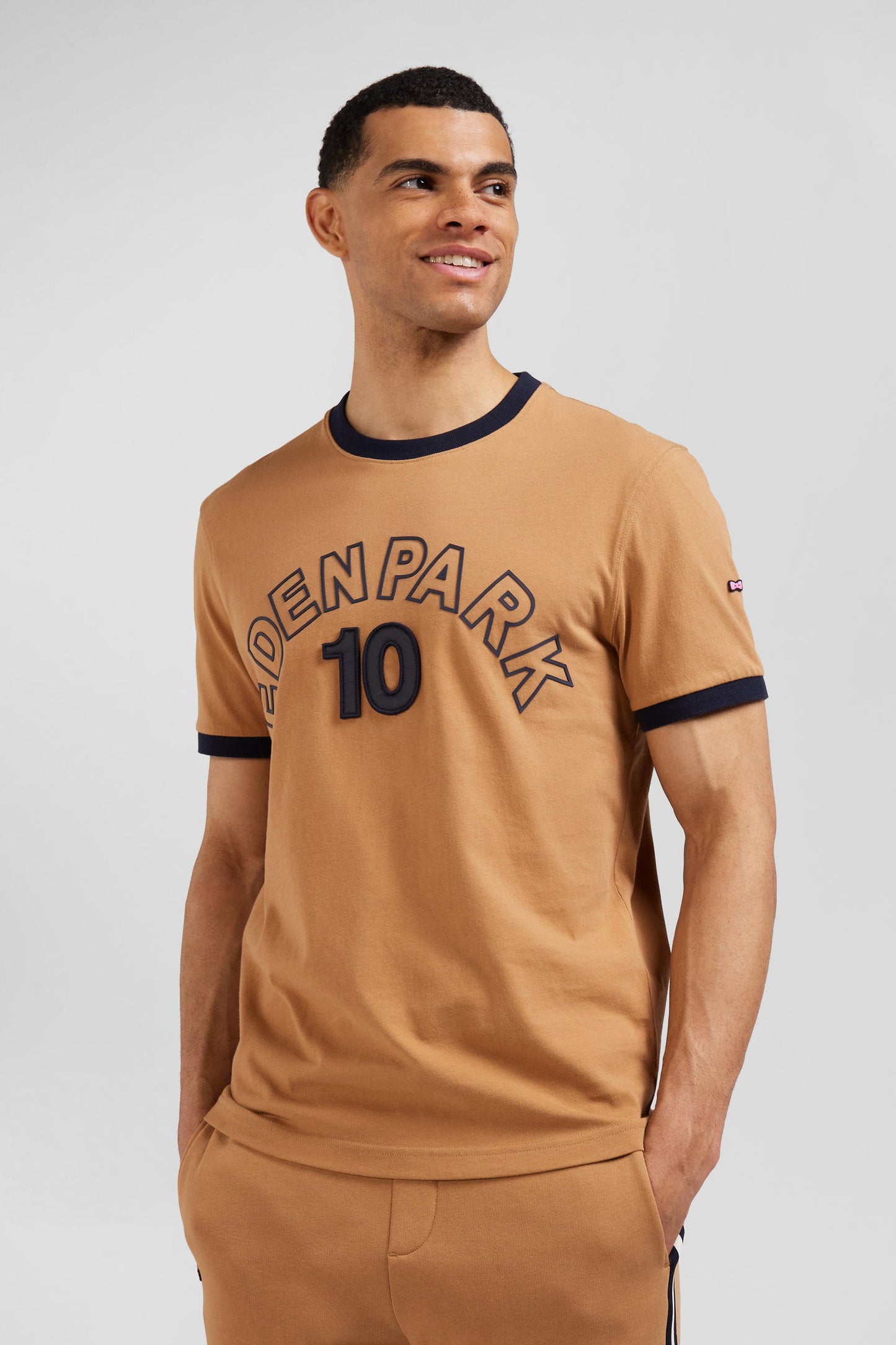 T-shirt manches courtes bicolore en coton camel Eden Park 10 coupe Relaxed - Image 3