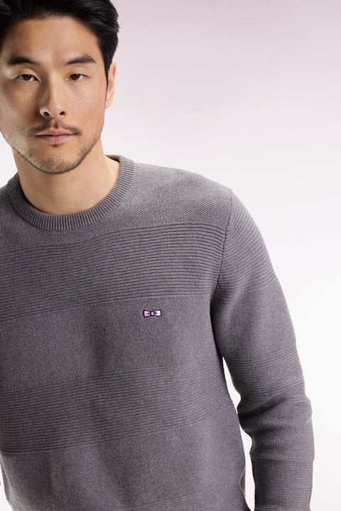 Pull col rond en coton gris à effet de rayure - Image 3