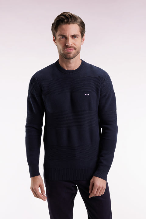 Pull col rond en coton marine à effet de rayure - Image 1