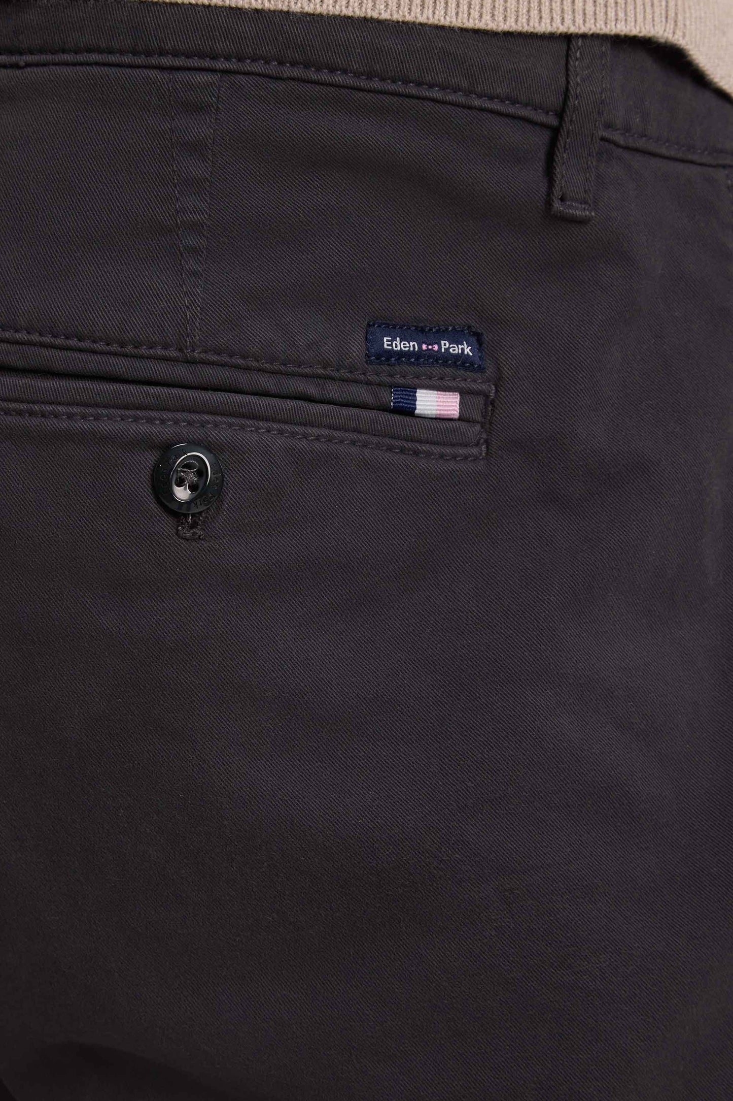 Pantalon chino sans plis en gabardine de coton stretch kaki