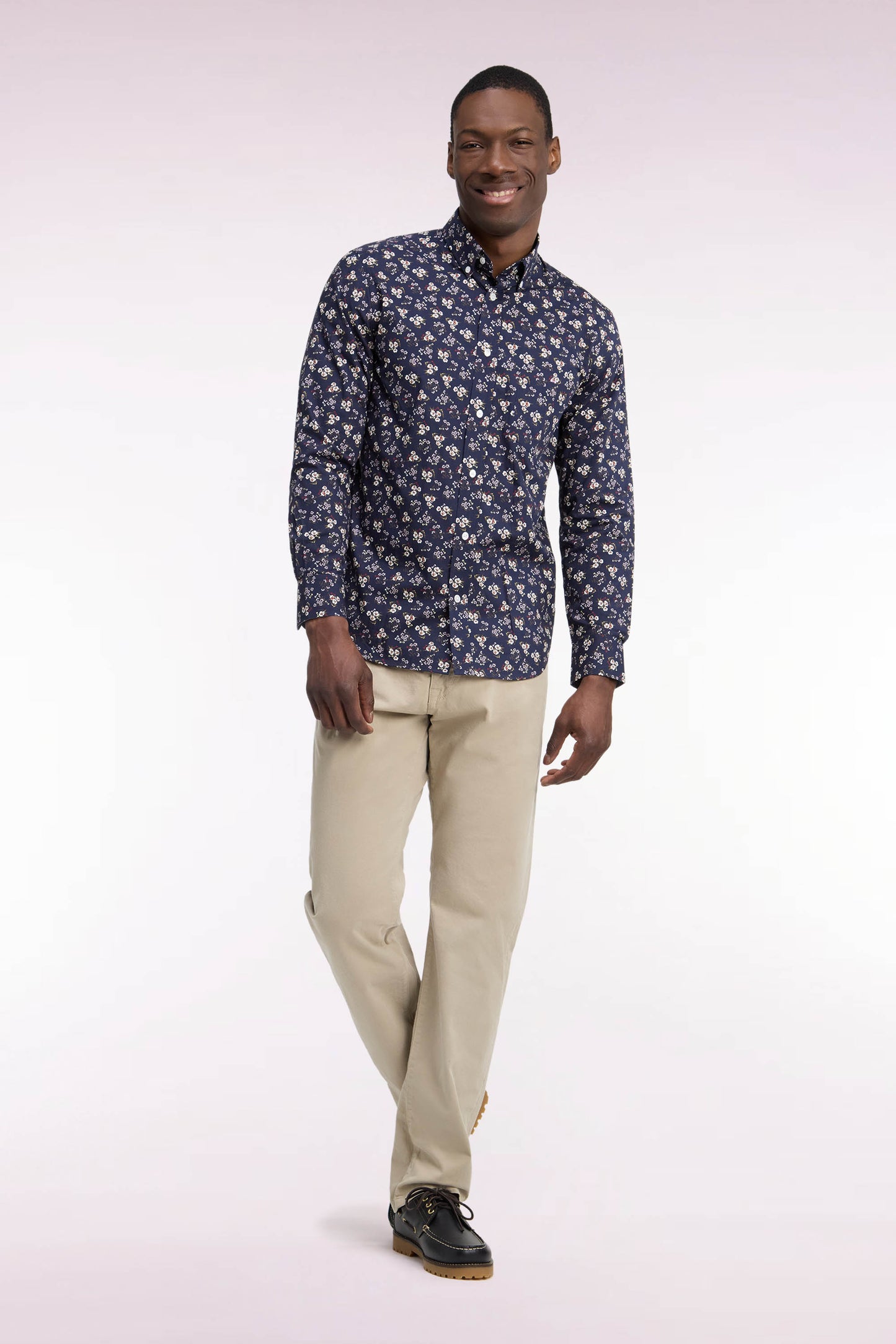 Pantalon 5 poches en toile de coton stretch beige coupe regular