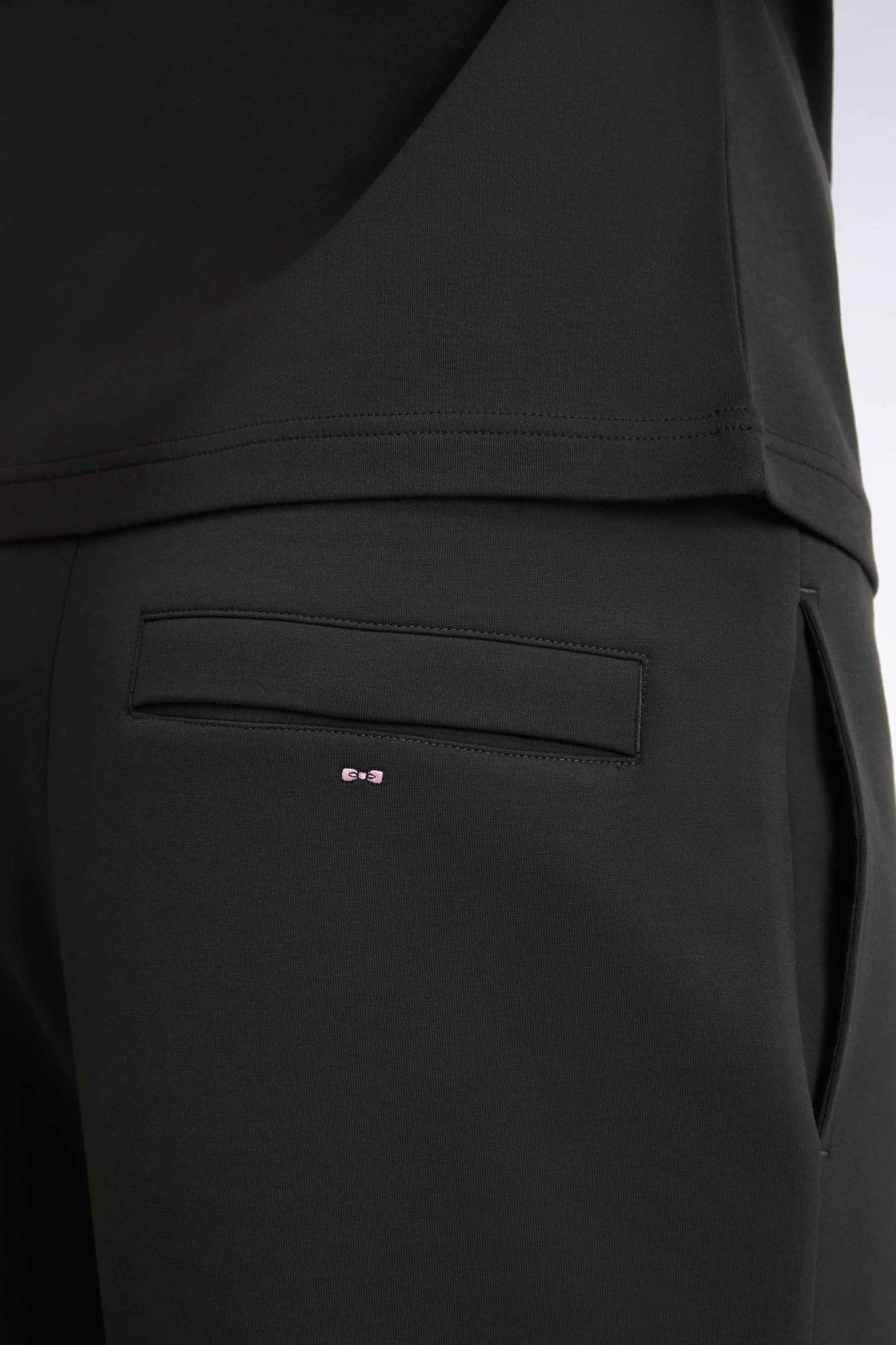 Jogging unisexe kaki coupe loose
