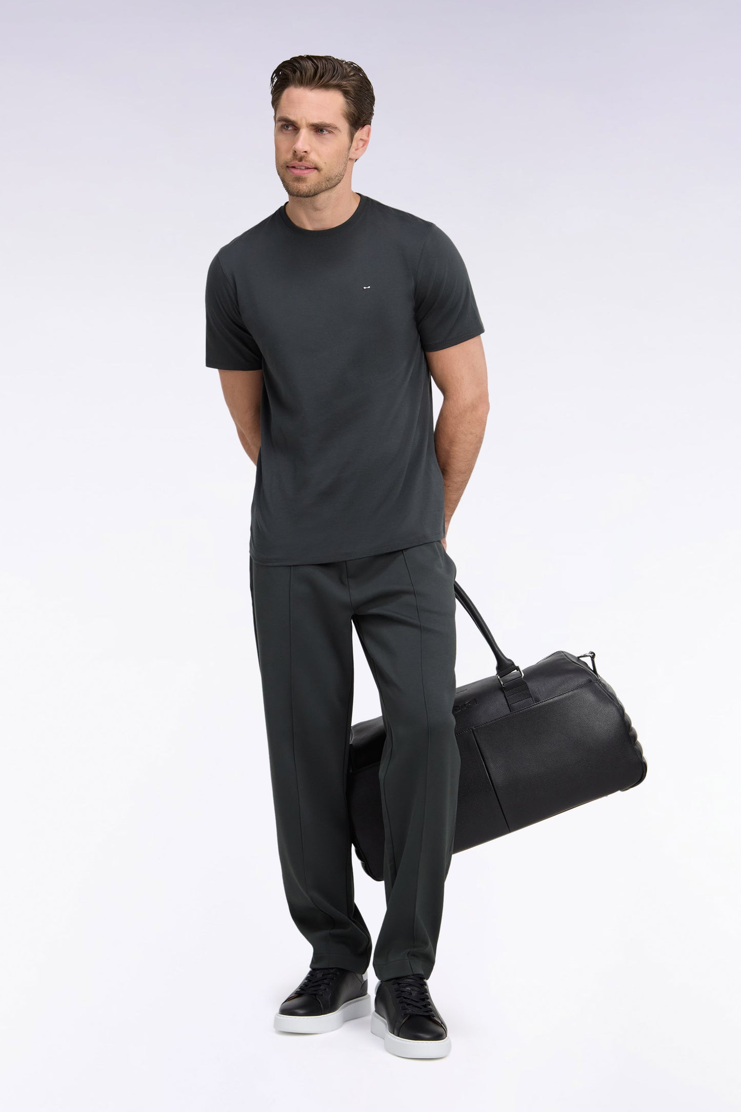 Jogging en interlock de coton stretch kaki coupe droite