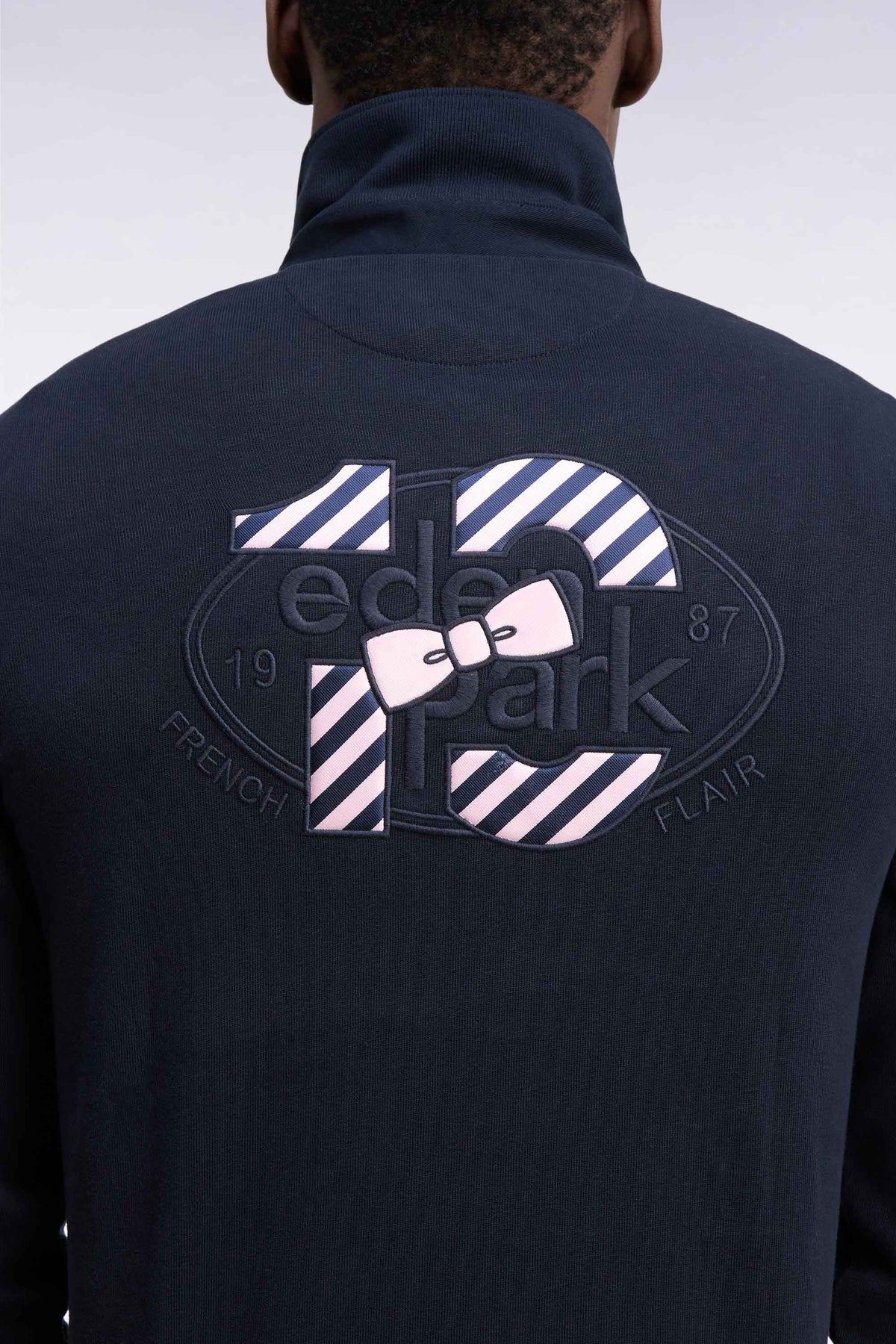 Long-sleeved jersey in embroidered navy cotton jersey
