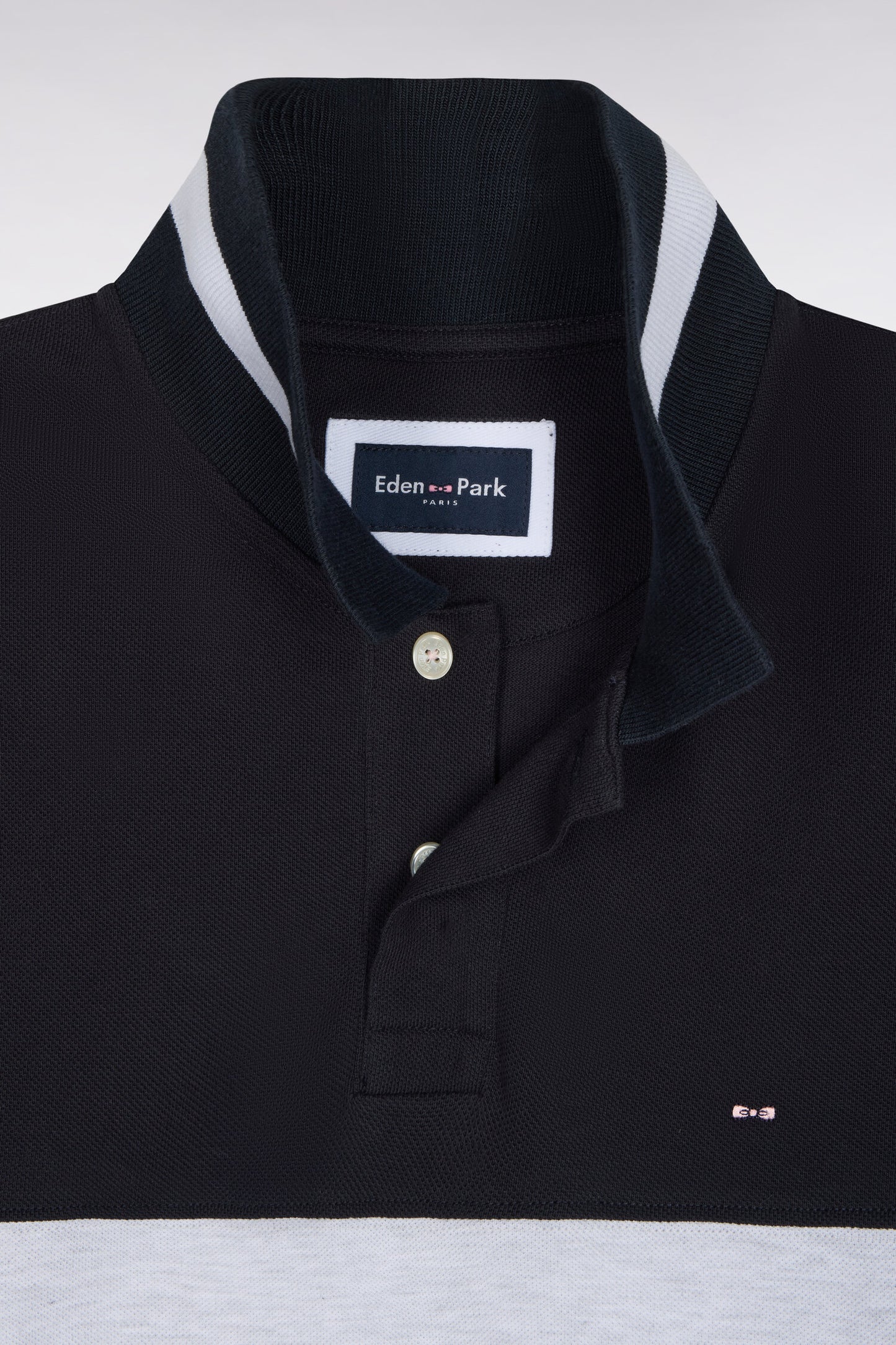 Polo manches courtes en piqué coton marine à découpe coupe droite