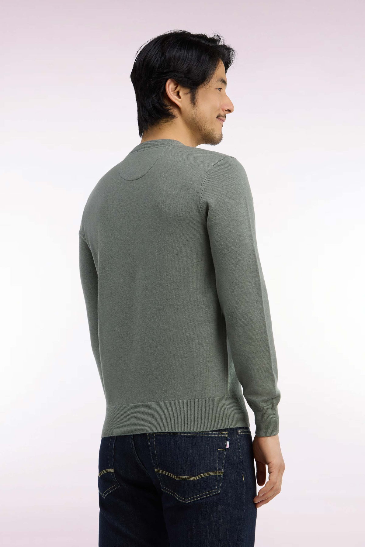 Round neck sweater in olive green wool and cotton, straight cut