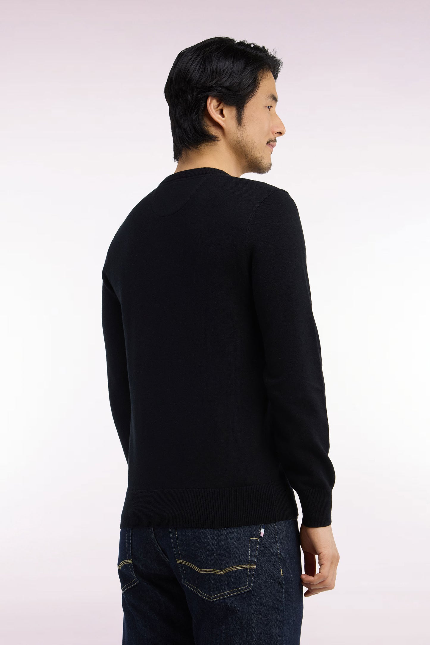 Pull col rond en laine et coton noir coupe droite