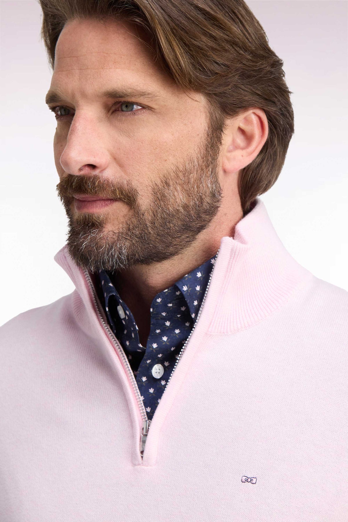 Straight cut pink wool and cotton trucker neck sweater