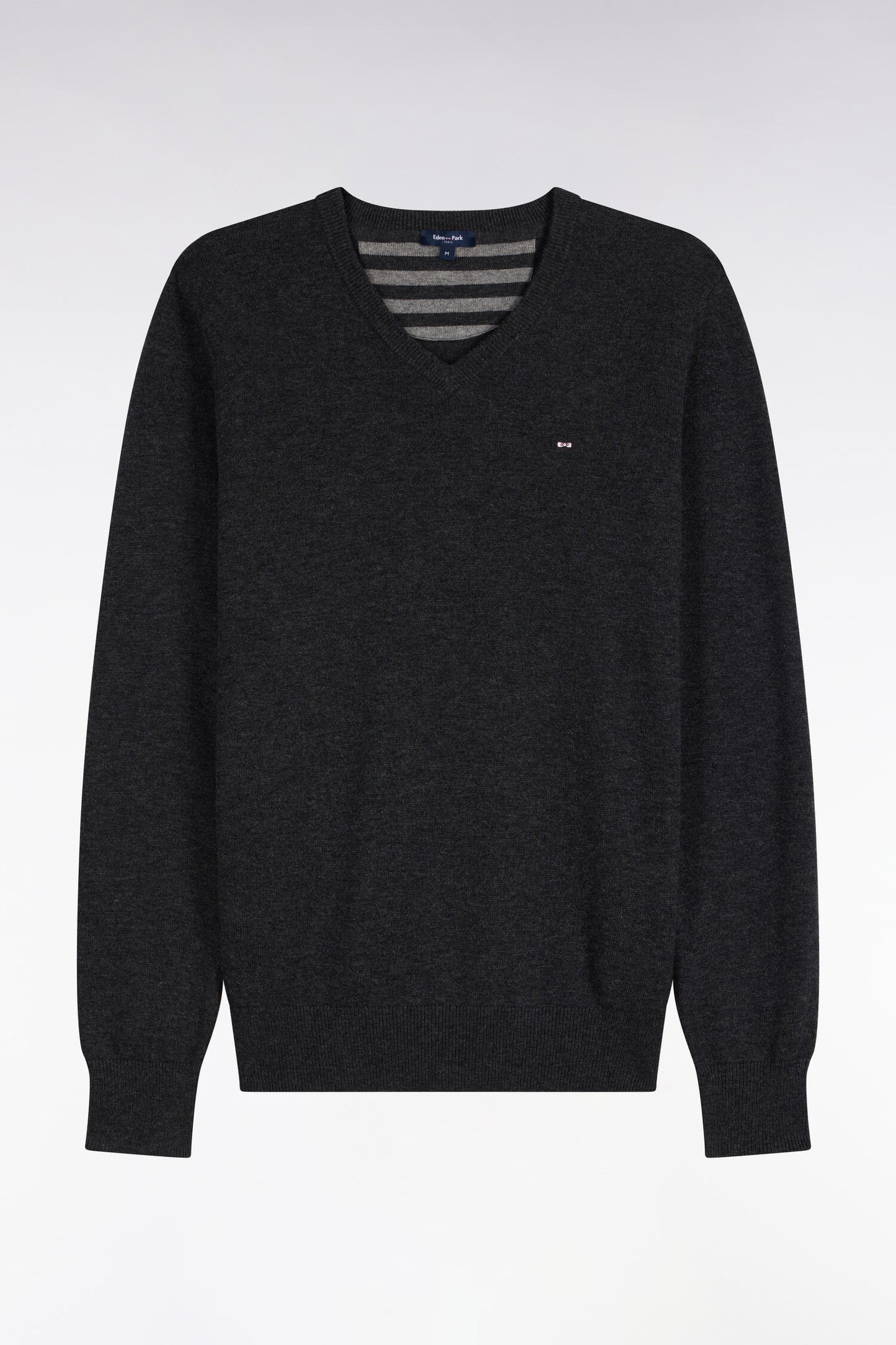 Pull col V en laine et coton gris foncé coupe droite