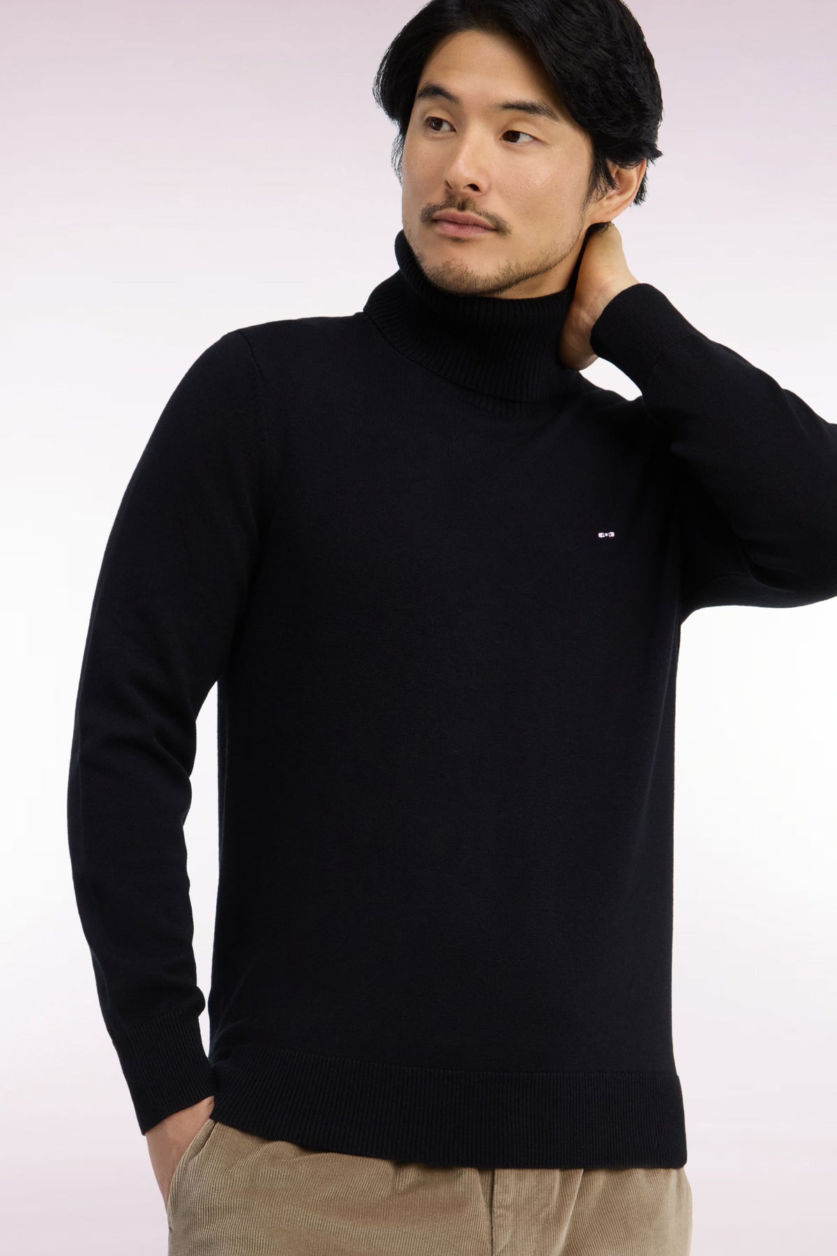 Straight cut black wool and cotton turtleneck sweater