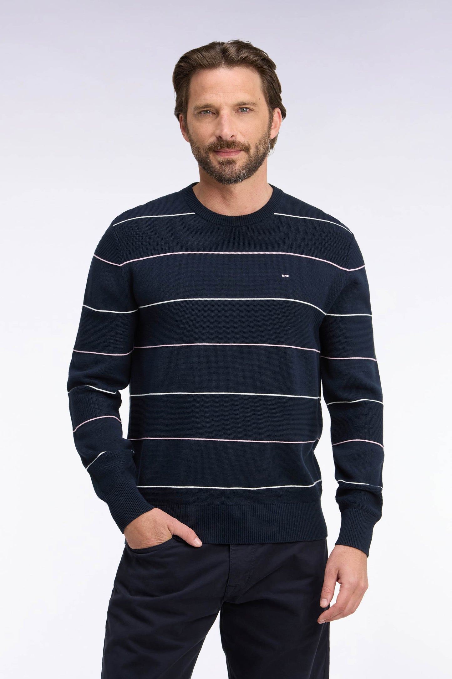 Pull à col rond en coton rayé marine coupe droite