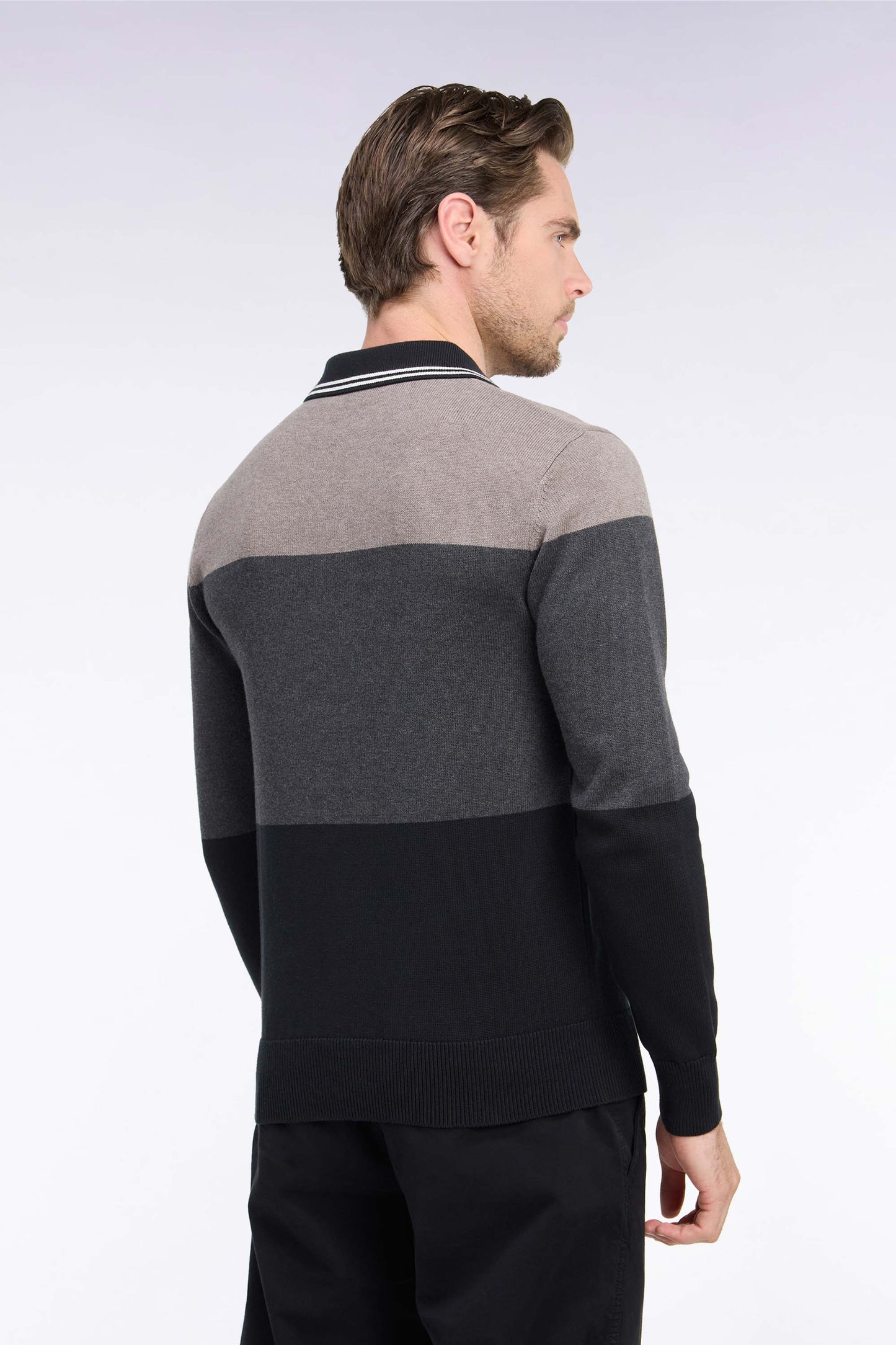 Pull à col maillot en coton tricolore à effet de rayures noir coupe regular
