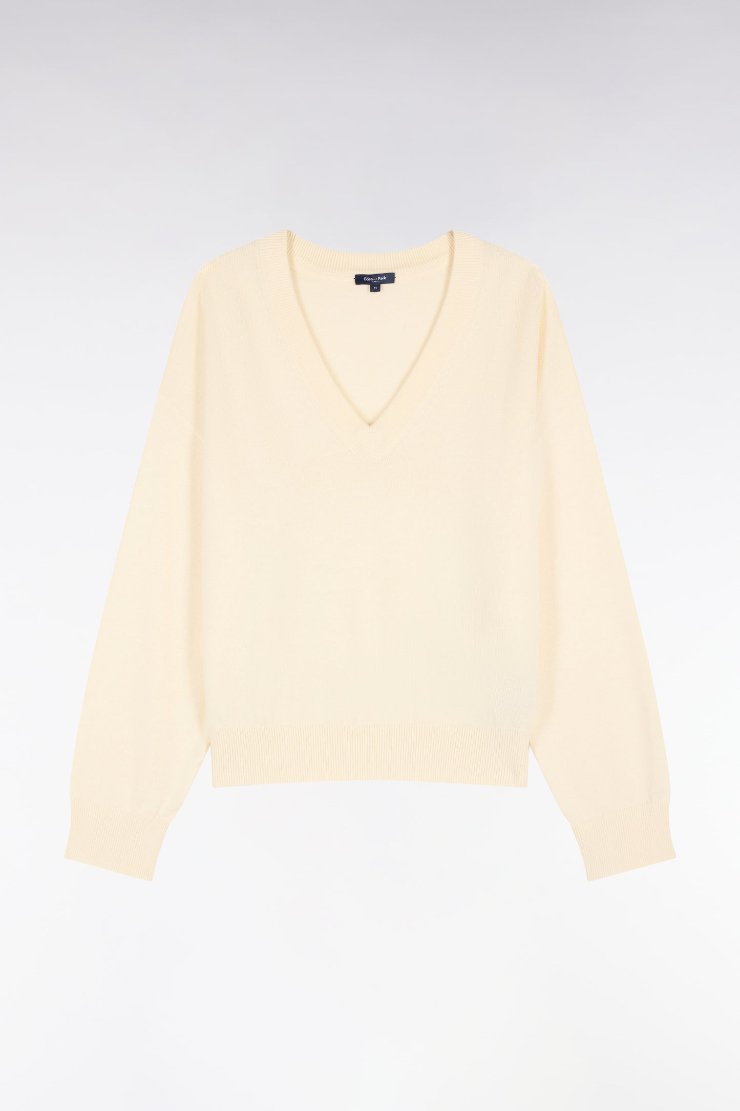 Pull col V en laine et coton écru coupe oversized