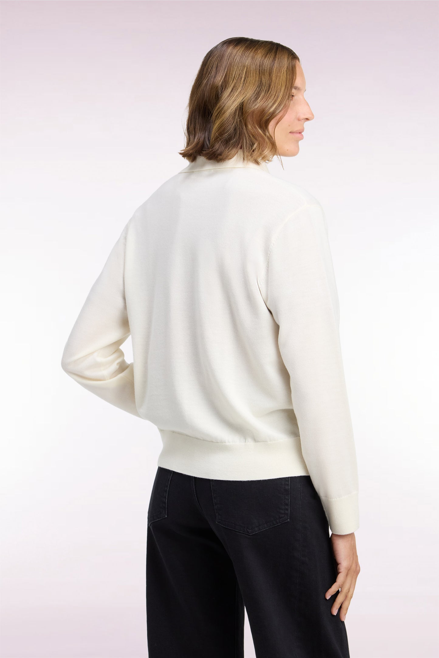 Pull col maillot en laine écru coupe décontractée