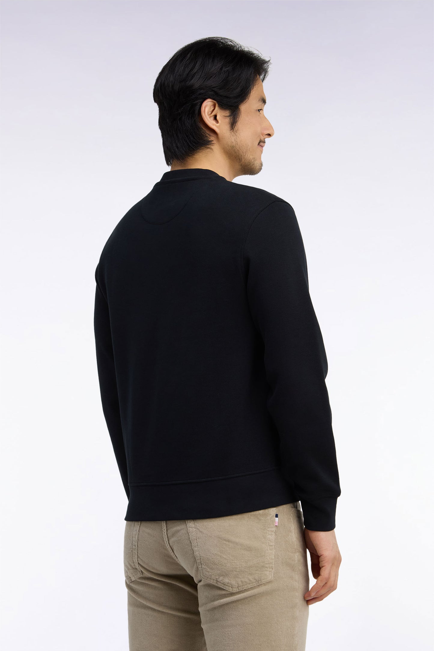 Sweatshirt à col rond en molleton coton noir coupe droite