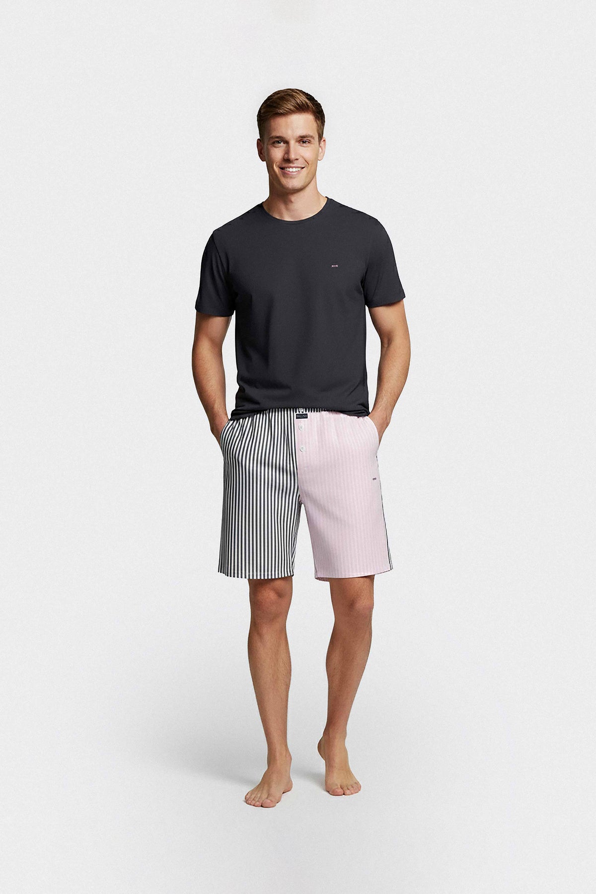 Short cotton pajamas set Navy T-shirt and navy and pink stick-striped shorts
