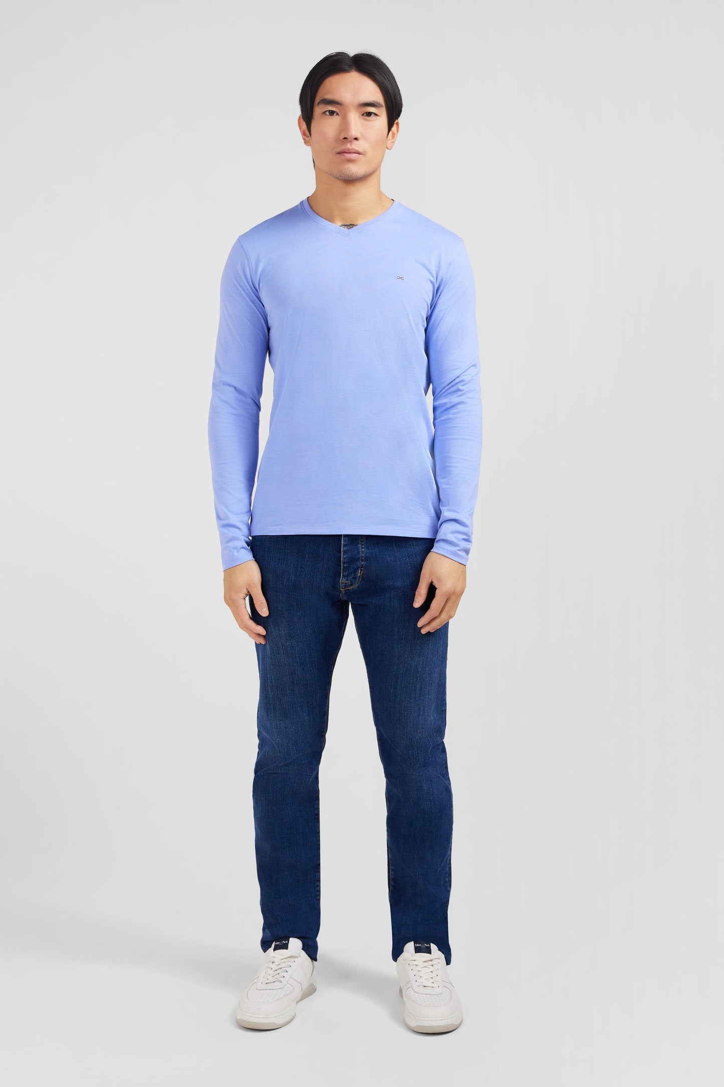 T-shirt bleu col V à manches longues - Image 1