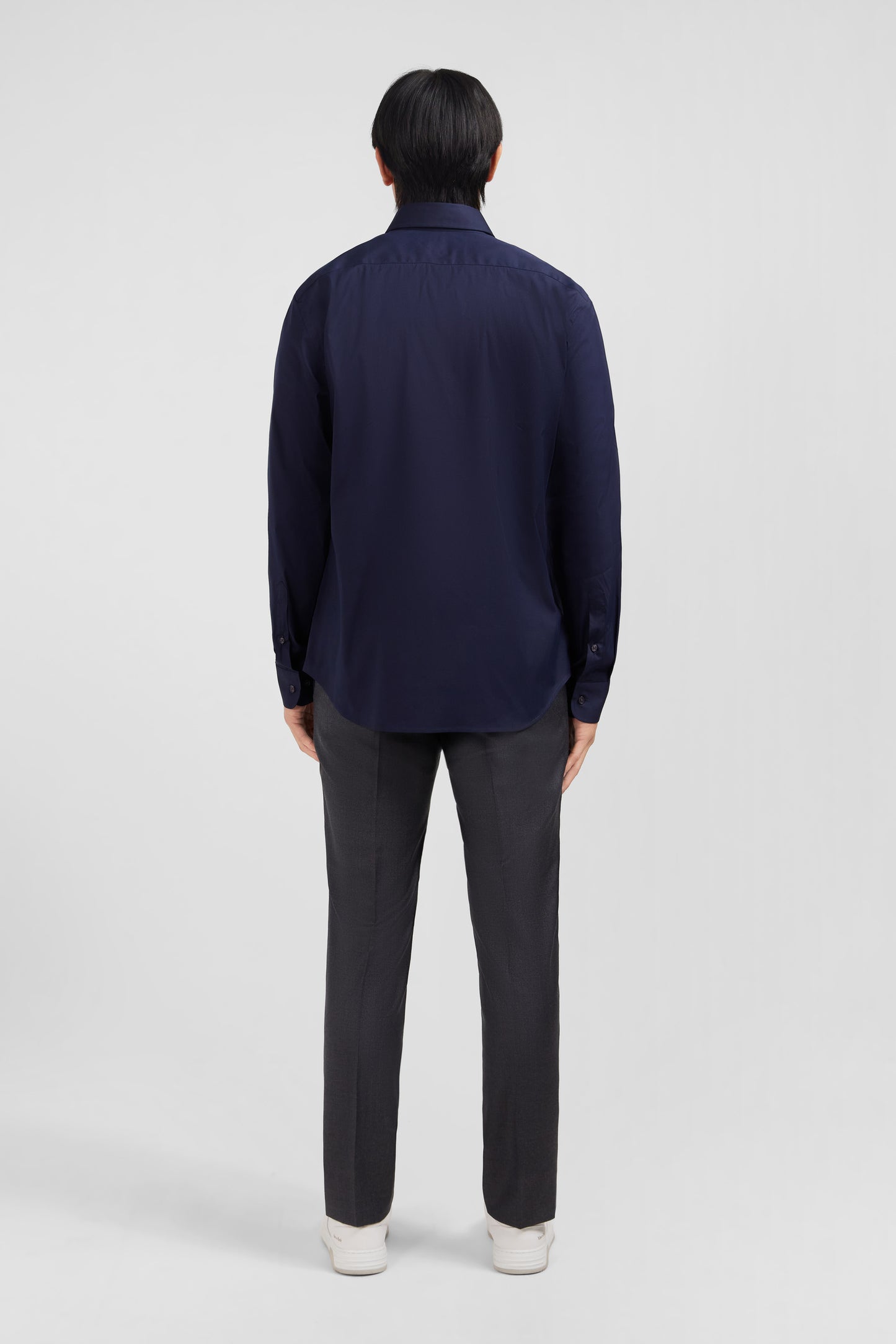 Slim-fit navy shirt in stretch poplin