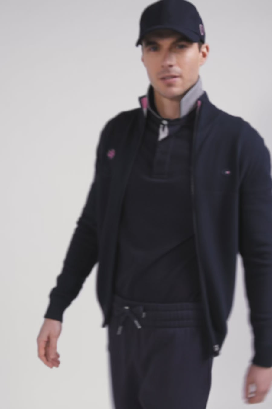 Regular navy blue cotton zipped cardigan with XV de France rubber badge and tricolour details