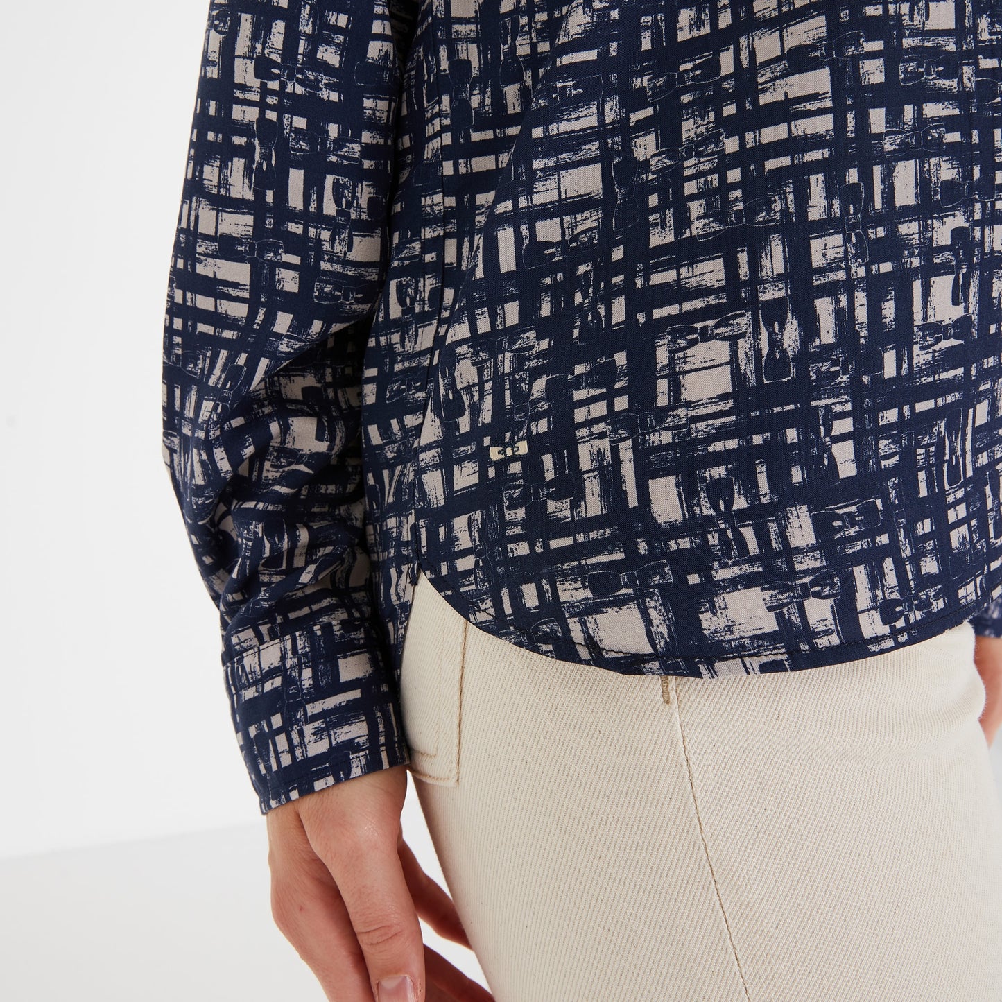 Blouse printed with lines and bow ties