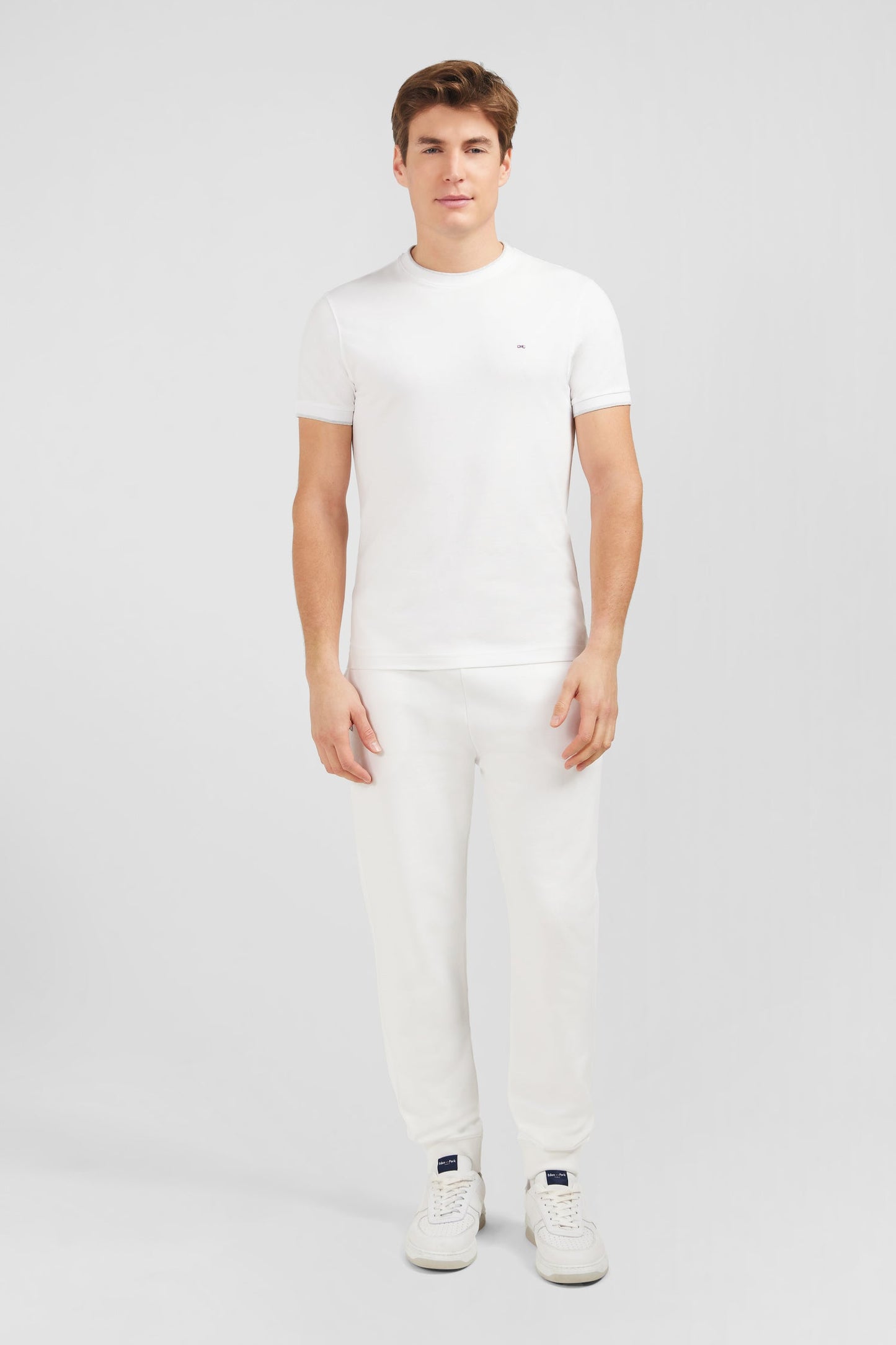 T-shirt blanc uni à manches courtes - Image 1