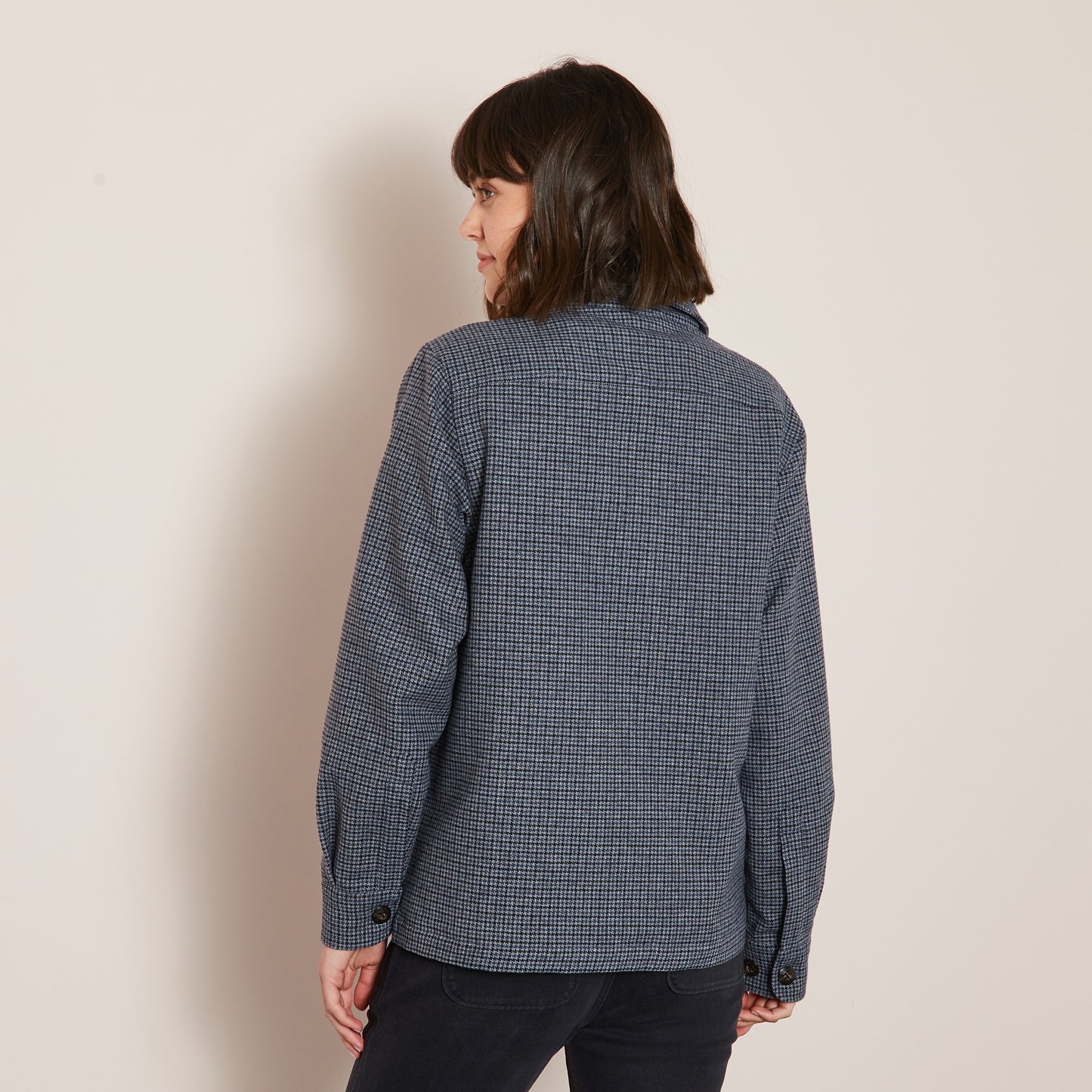 Blue overshirt with houndstooth motif